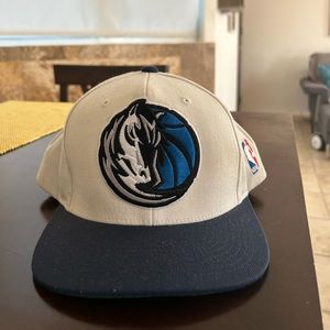 Dallas Mavericks Snapback used